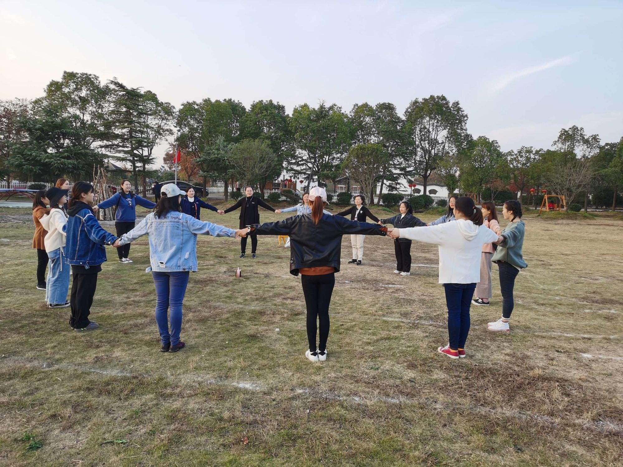 培养默契配合：锻炼团队合作